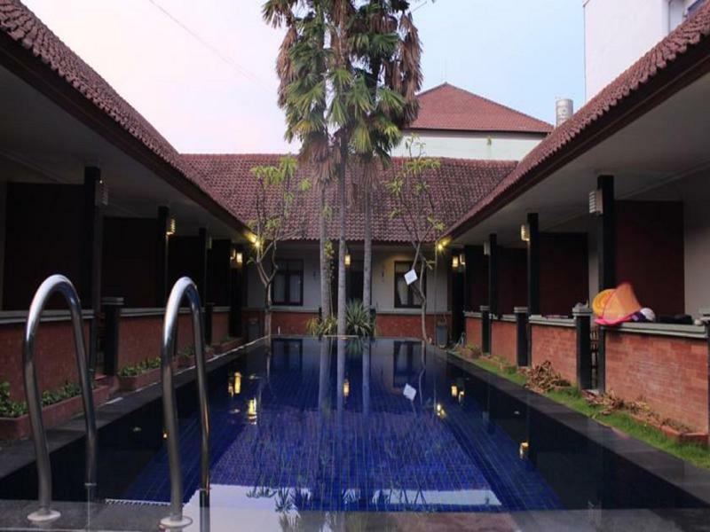 Hotel Puri Ganesh Legian Exterior foto